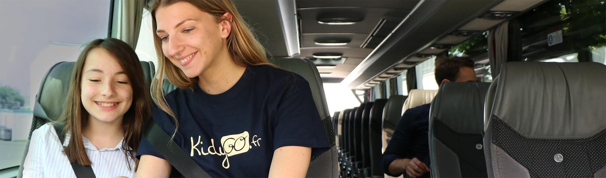 Accompagnement d'enfants en train, bus, et avion